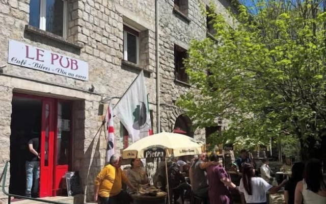 Hôtel pub le petit bosquet