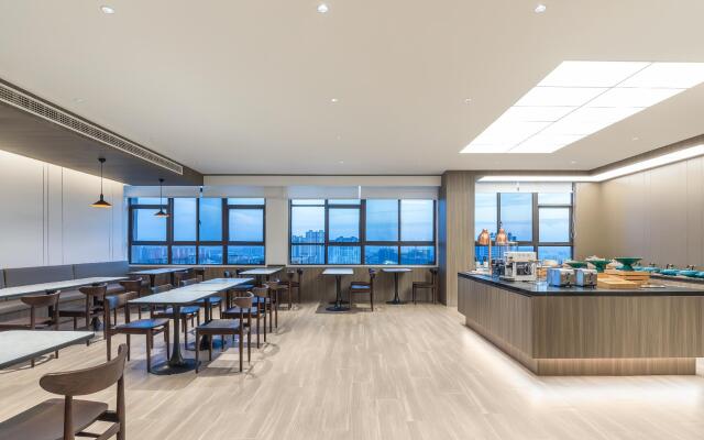 Hanting Hotel Wuhe Caihong Times Square