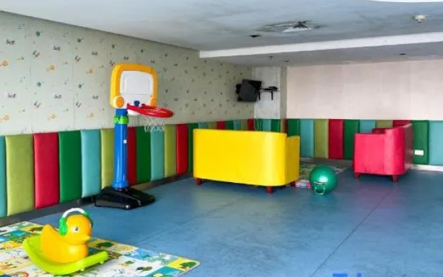 Royal Crown Scsp 1155 KK CBD near Imago