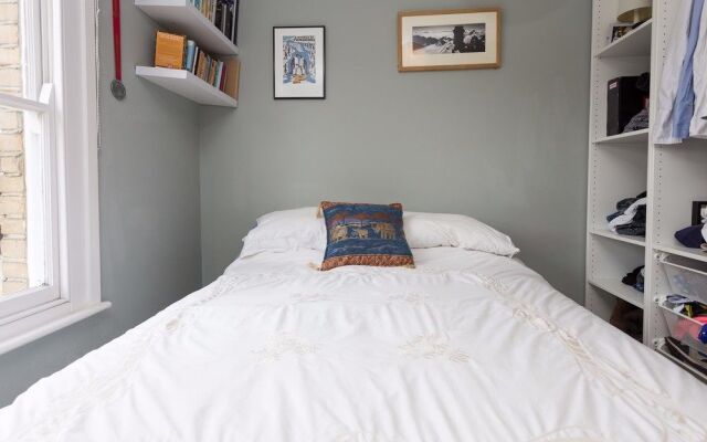 Two Bedroom Apartment near Brixton Station