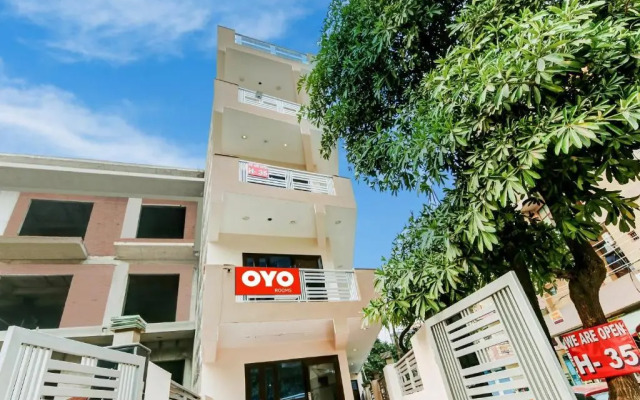 Flagship Hotel Orlov