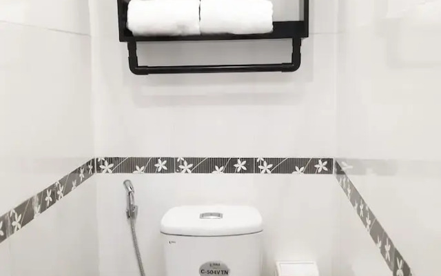Oriental Art Apartment