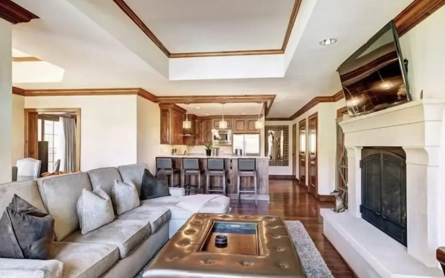Vail Ritz-carlton 3 Bedroom Residence in Lionshead Village