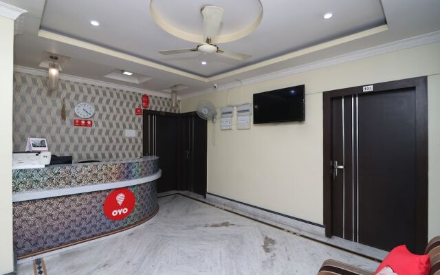 OYO Flagship 11703 Hemlata Lodge