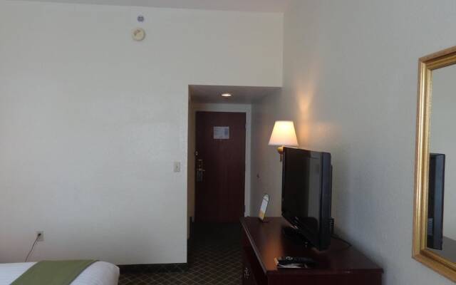 Ruskin Inn Tampa-Sun City Center