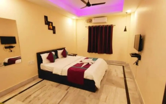 Goroomgo Luxury Star Inn Sum Hospital Bhubaneswar