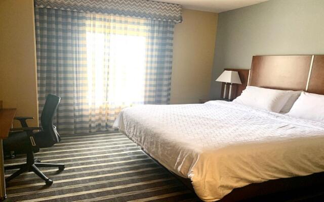 Holiday Inn Express & Suites Perry-National Fairground Area #34, an IHG Hotel