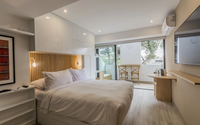 Primera Parada Lofts by Wynwood-House