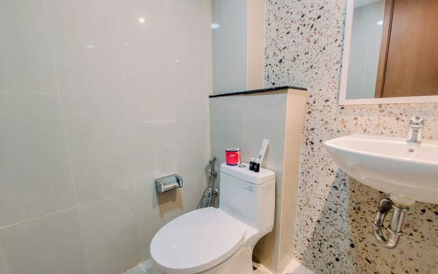 Big Studio Loft Apartment at The Reiz Condominium Medan By Travelio