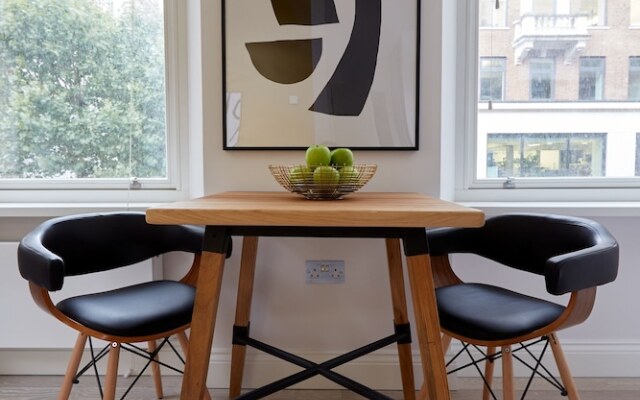 Deluxe 1BR in West End by Sonder