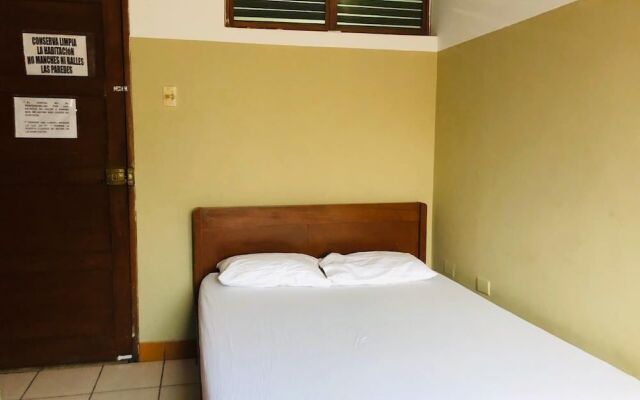 LEO DO-DO Hostal Piura