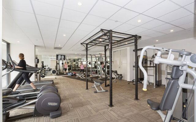 Sandy Hill Apartments by Ready Set Host