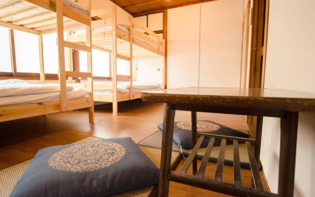 Osaka Guesthouse OSHITERUYA - Hostel