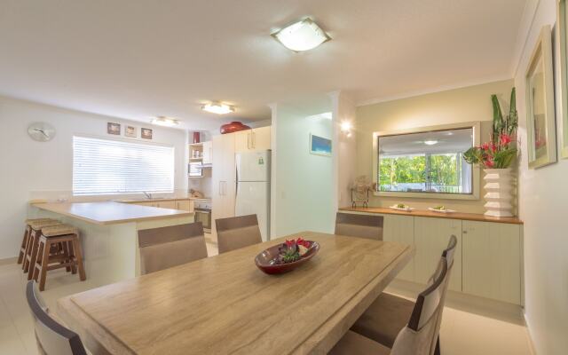Noosa Outrigger Beach Resort
