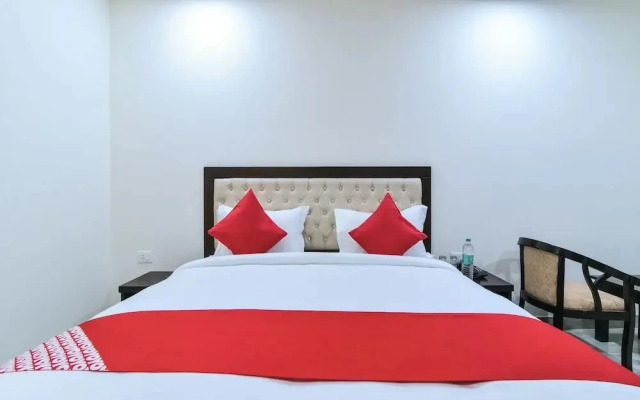 Hotel Prince Plaza By OYO Rooms