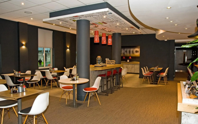 ibis Sheffield City