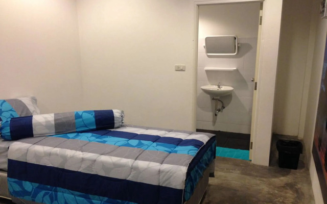 Samui Backpacker Hotel