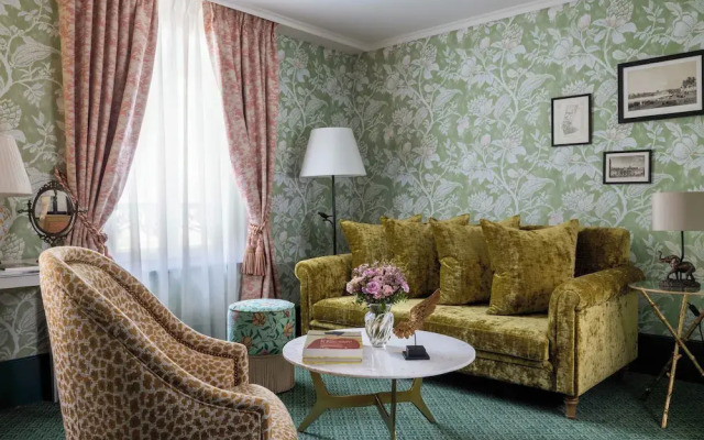 Une Autre Chambre