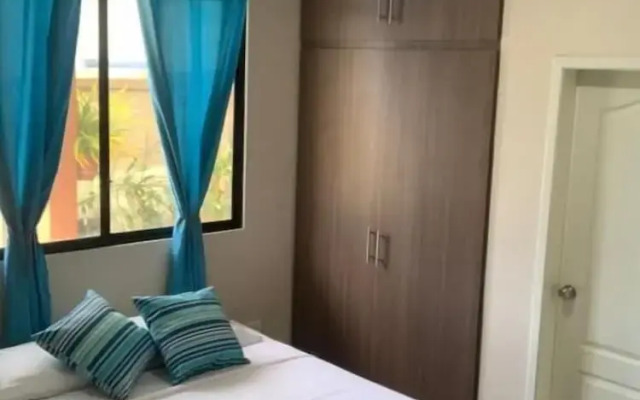 Reef Hostel Manta
