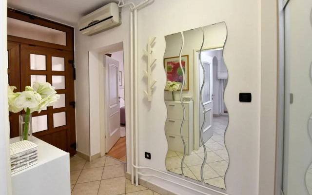 Apartments Sanja in one of favourite part of Poreč beach area
