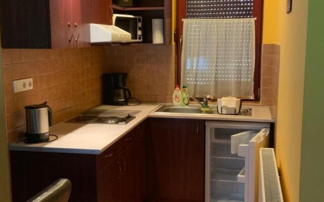 Cherry Apartmanház