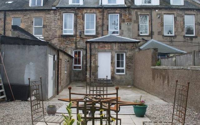 Centre Townhouse