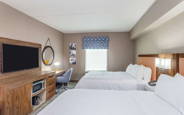 Hampton Inn & Suites Kittery-Portsmouth