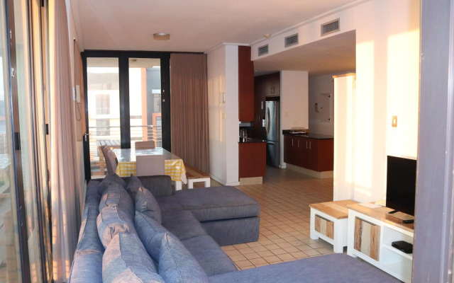 Durban Beach Front SPECTACULAR OCEAN VIEWS - 3 BED