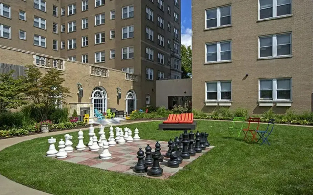 275 On The Park - Senate Apartments By Barsala