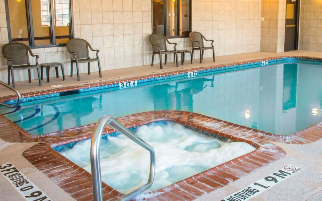 Sleep Inn & Suites at Six Flags