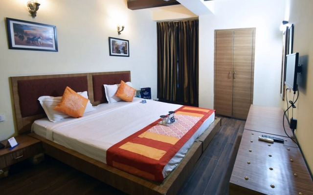 Moti Mahal Hotel and Restaurant