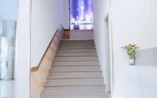 Zsmart Hotel (Shanghai Baoshan Wanda Gongkang Road Subway Station)