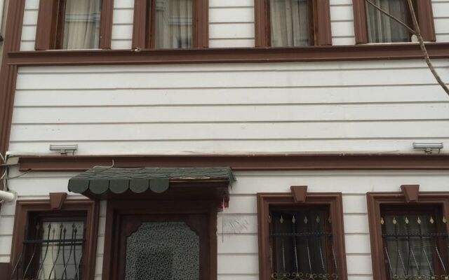 Peteks Hotel