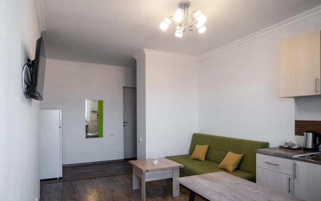 Bright apartment on 13th floor