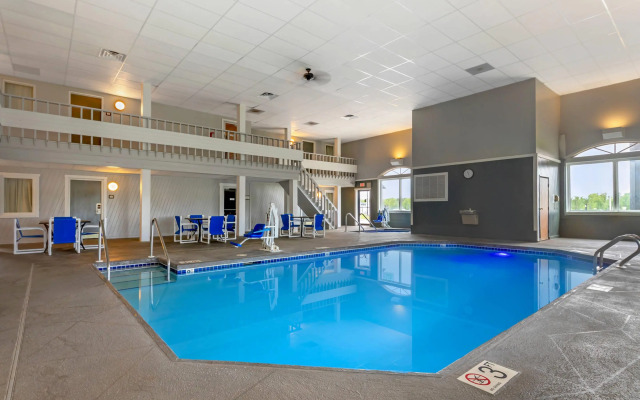 Quality Inn Mauston I-90