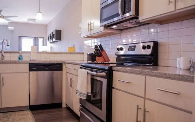 Lockerbie Square 2BR Apt Near Mass Ave