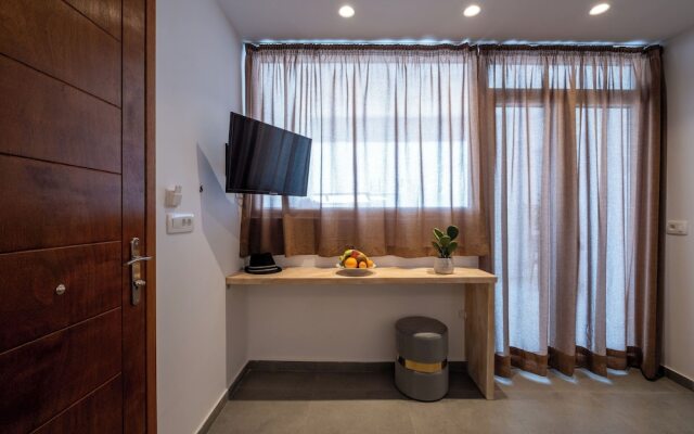 Sand Gem - Beach Apartments