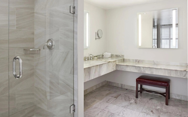 Sheraton Parkway Toronto North Hotel & Suites