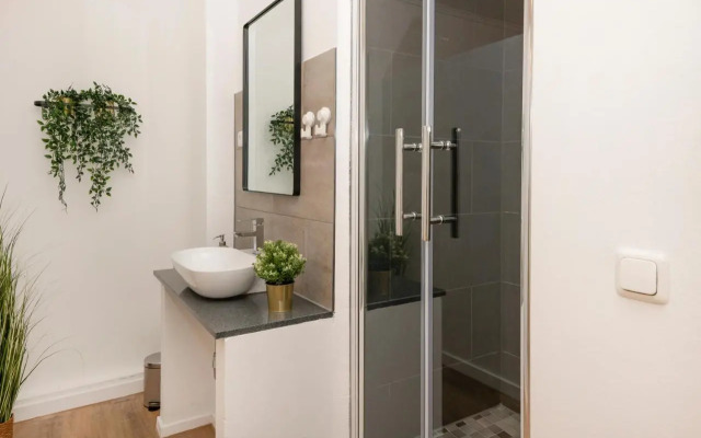 B49 - City & Messe Apartment