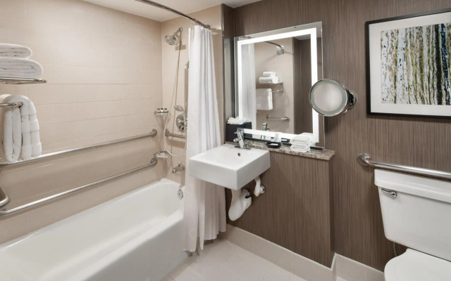 Sheraton Agoura Hills Hotel