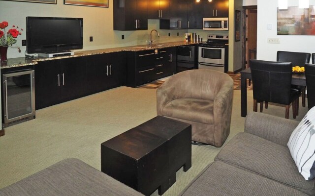 Tomboy St - Boomerang Village 201