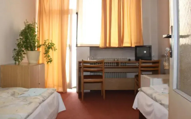 Hotel Dom Športu