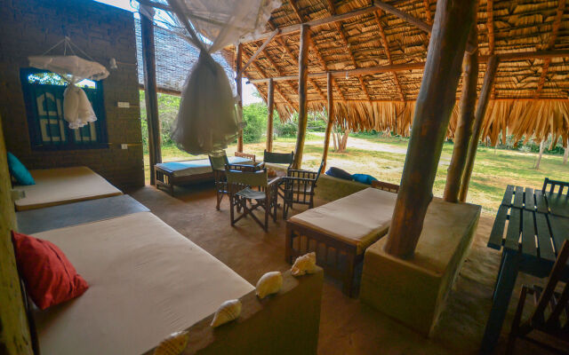 Back of Beyond - Safari Lodge Yala