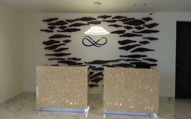 Ambar Sarovar Portico Hotel - Gandhidham