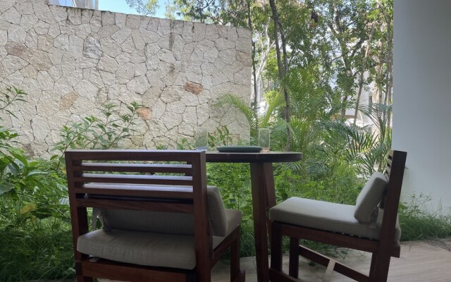 Tao Tulum 101 By Lockey