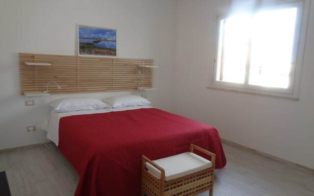 Eryx Apartments