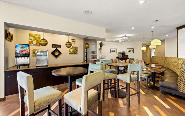 Sonesta Essential Indianapolis Airport