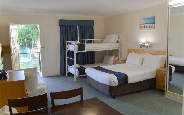 BEST WESTERN The Lakesway Motor Inn