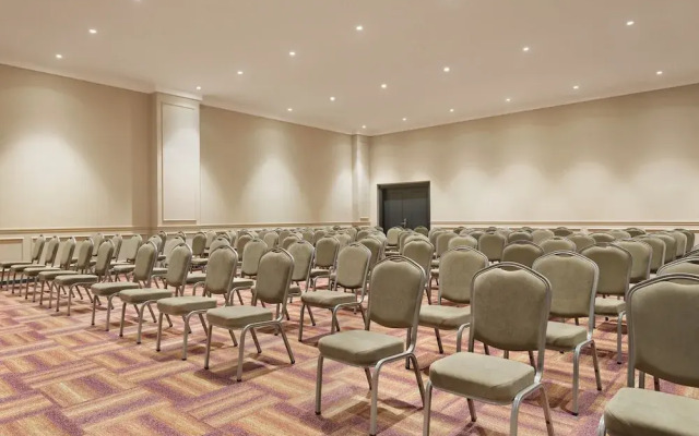 Ramada by Wyndham Izmir Aliaga