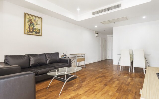 Baan Siri 24 by Favstay